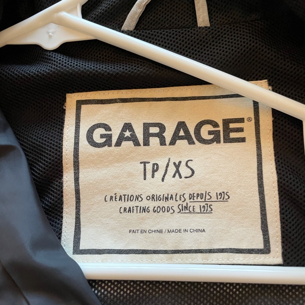 Garage black and white windbreaker - Picture 2 of 2